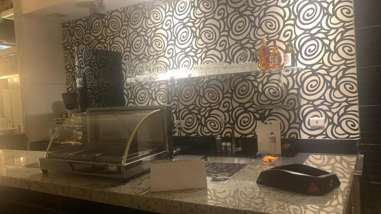 Cariboni Hotel Гуаружа Екстериор снимка